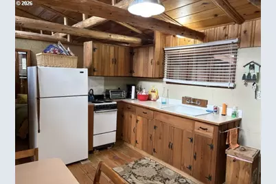 24284 Crescent Lake Hwy #38, Crescent Lake, OR 97733 - Photo 7