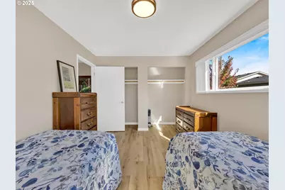 14035 SE Main St, Portland, OR 97233 - Photo 17