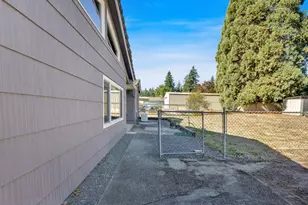 14035 SE Main St, Portland, OR 97233 - Photo 31