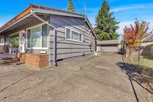 14035 SE Main St, Portland, OR 97233 - Photo 33