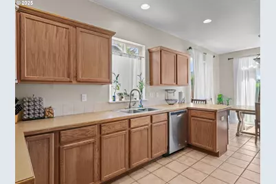 664 Montclair Dr, Albany, OR 97322 - Photo 11