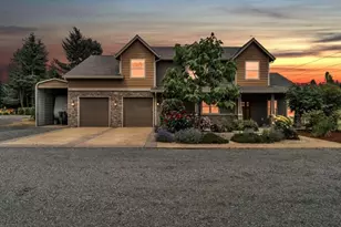 8161 SE Mystical Ln, Salem, OR 97317 - Photo 3