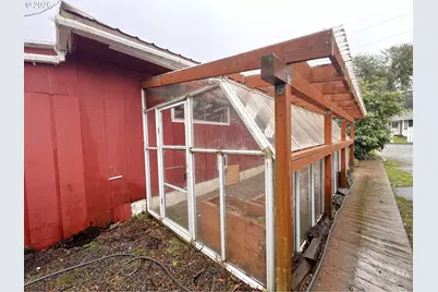 94191 Tenth St, Gold Beach, OR 97444 - Photo 35