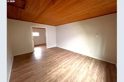 94191 Tenth St, Gold Beach, OR 97444 - Photo 11