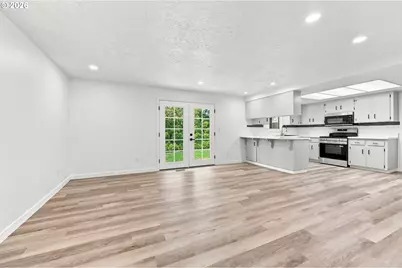 637 SE Paropa Pl, Gresham, OR 97080 - Photo 11