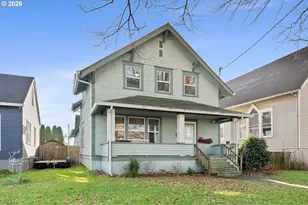 2205 5th St, Tillamook, OR 97141 - Photo 3