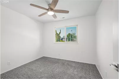12510 SE Stark St, Portland, OR 97233 - Photo 13
