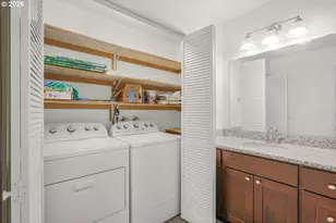 12510 SE Stark St, Portland, OR 97233 - Photo 17