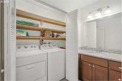 12510 SE Stark St, Portland, OR 97233 - Photo 19