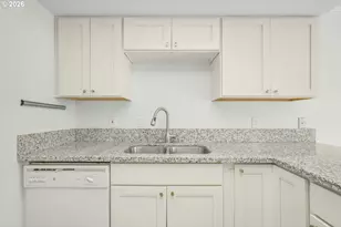 12510 SE Stark St, Portland, OR 97233 - Photo 5