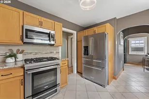 2839 NE Hancock St, Portland, OR 97212 - Photo 13