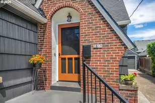 2839 NE Hancock St, Portland, OR 97212 - Photo 3