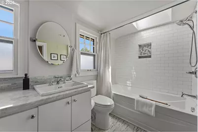 2839 NE Hancock St, Portland, OR 97212 - Photo 25