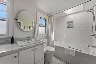 2839 NE Hancock St, Portland, OR 97212 - Photo 25