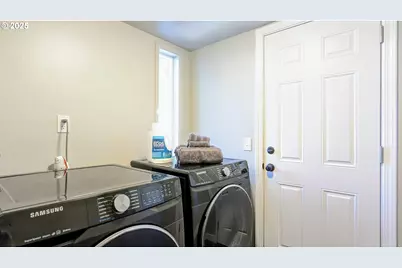 251 NE Village Squire Ave #2, Gresham, OR 97030 - Photo 19