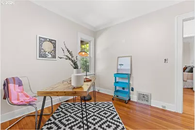 7060 N Kerby Ave, Portland, OR 97217 - Photo 23