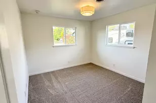 240 NW Baker Creek Rd, McMinnville, OR 97128 - Photo 29
