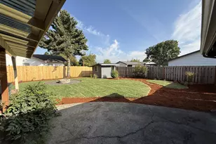 240 NW Baker Creek Rd, McMinnville, OR 97128 - Photo 39