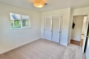 240 NW Baker Creek Rd, McMinnville, OR 97128 - Photo 29
