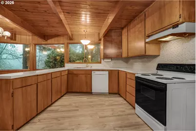 3336 NW Skyline Blvd, Portland, OR 97229 - Photo 7