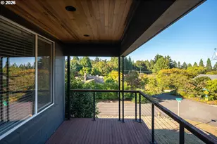 8020 SW Ruby Terrace, Portland, OR 97219 - Photo 31
