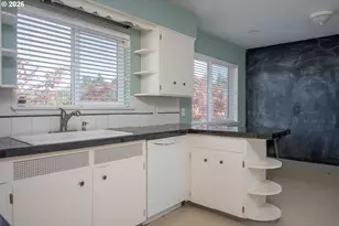 8020 SW Ruby Terrace, Portland, OR 97219 - Photo 11