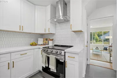 3215 NE 89th Ave, Portland, OR 97220 - Photo 13