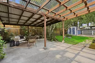 3215 NE 89th Ave, Portland, OR 97220 - Photo 29