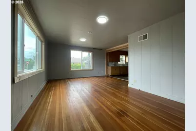 890 2nd St SE, Bandon, OR 97411 - Photo 7