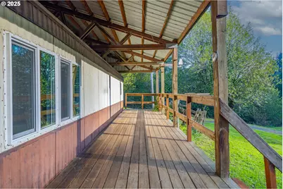15779 Highway 42, Myrtle Point, OR 97458 - Photo 21