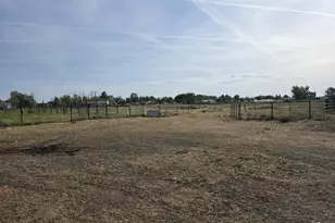 81503 W 8th Rd, Irrigon, OR 97844 - Photo 3