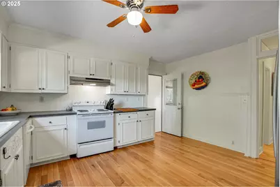 7230 SW 189th Ave, Beaverton, OR 97007 - Photo 13