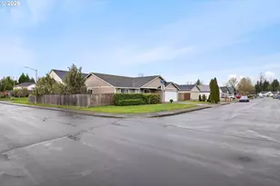 607 SE 5th St, Battle Ground, WA 98604 - Photo 1