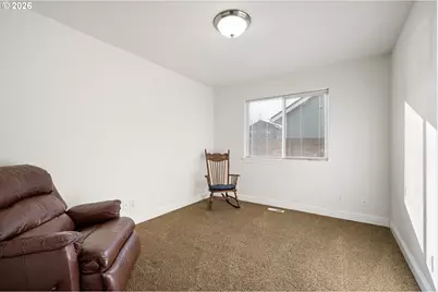 1635 Fairview Pl, Cottage Grove, OR 97424 - Photo 19