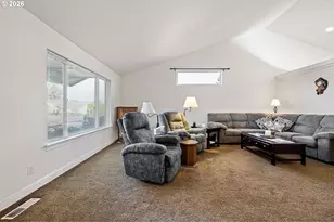 1635 Fairview Pl, Cottage Grove, OR 97424 - Photo 5