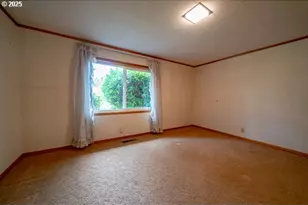 628 13th St, Lyons, OR 97358 - Photo 13