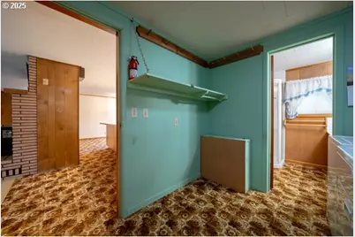 628 13th St, Lyons, OR 97358 - Photo 19