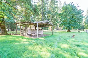 628 13th St, Lyons, OR 97358 - Photo 27