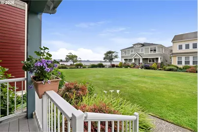230 Roundhouse Rd, Astoria, OR 97103 - Photo 3