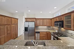 230 Round House Rd, Astoria, OR 97103 - Photo 15