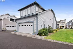 230 Round House Rd, Astoria, OR 97103 - Photo 37