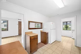 788 SW Cherry St, Dallas, OR 97338 - Photo 11