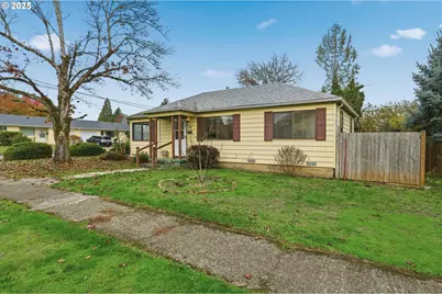 788 SW Cherry St, Dallas, OR 97338 - Photo 1