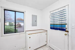 788 SW Cherry St, Dallas, OR 97338 - Photo 15