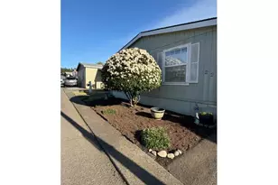 10400 SE Cook Ct, Milwaukie, OR 97222 - Photo 1