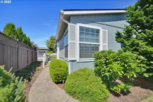 4055 Royal Ave, Eugene, OR 97402 - Photo 5