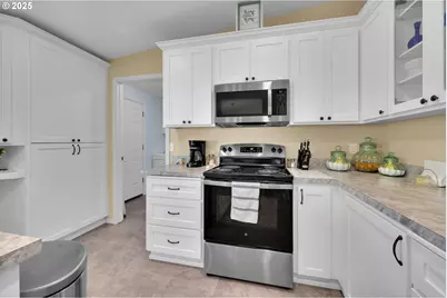 4055 Royal Ave #150, Eugene, OR 97402 - Photo 19