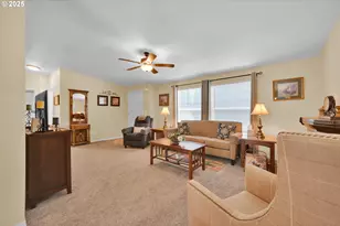 4055 Royal Ave, Eugene, OR 97402 - Photo 9