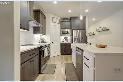 2421 NE 1st Ave, Battle Ground, WA 98604 - Photo 13