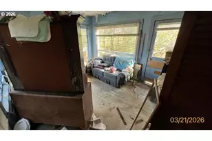 806 Railroad Ave, Myrtle Point, OR 97458 - Photo 17